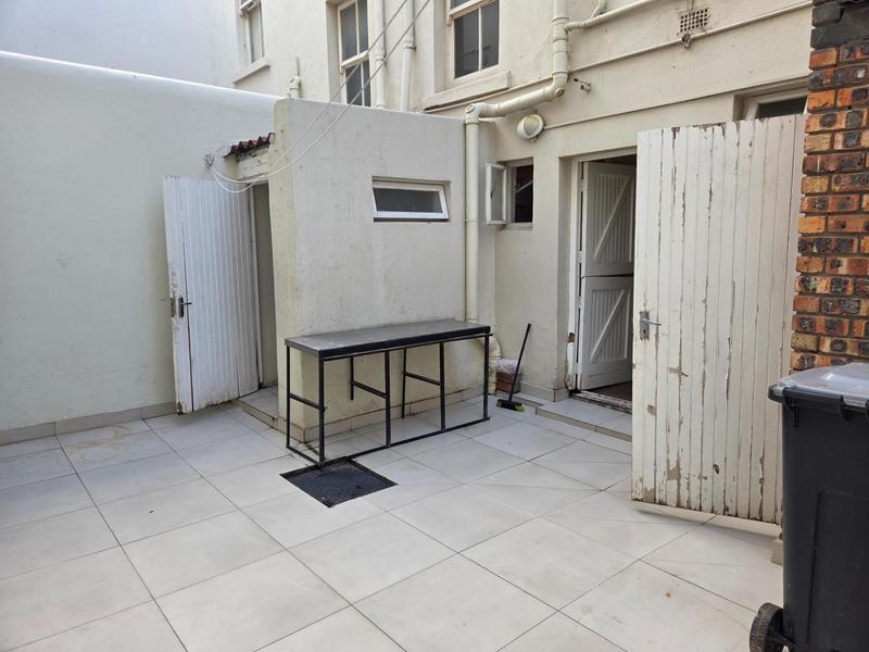 2 Bedroom Property for Sale in Woodstock Western Cape